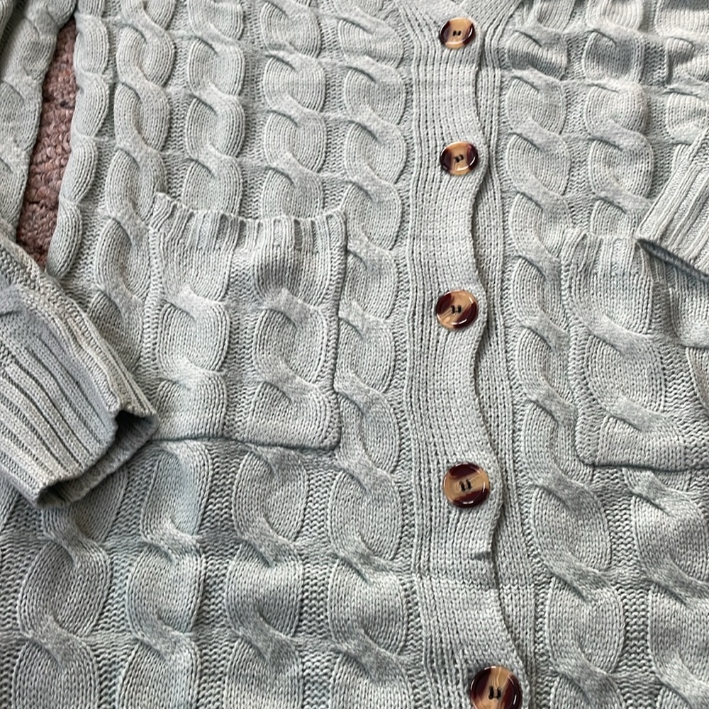 Sweater - Picture 4 of 5